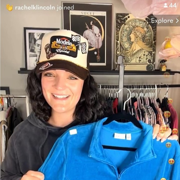 SHOW SCHEDULE! - Picture 13 of 17